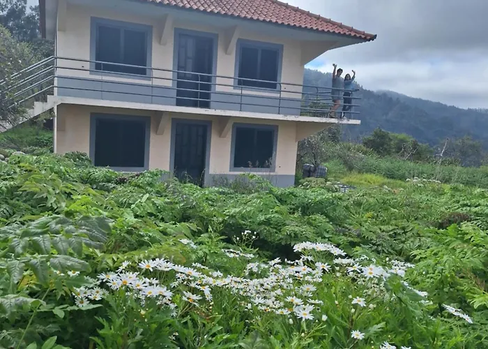 Villa Correia - Ribeiro Frio